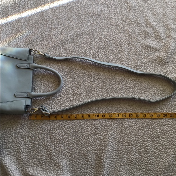 NWOT, Danielle Nicole Crossbody in pale blue - Picture 11 of 11